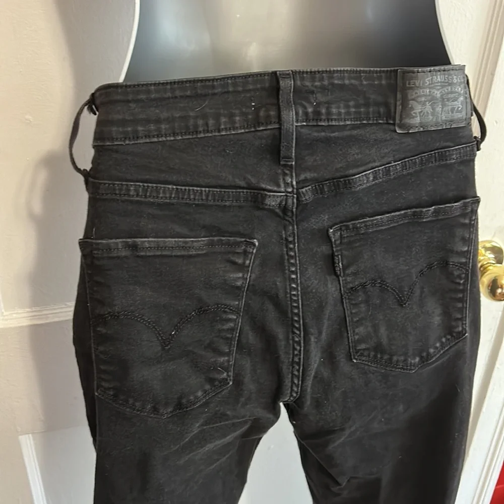 Levi's Black Skinny Jeans With Distressed Hems - Picture 6 of 8